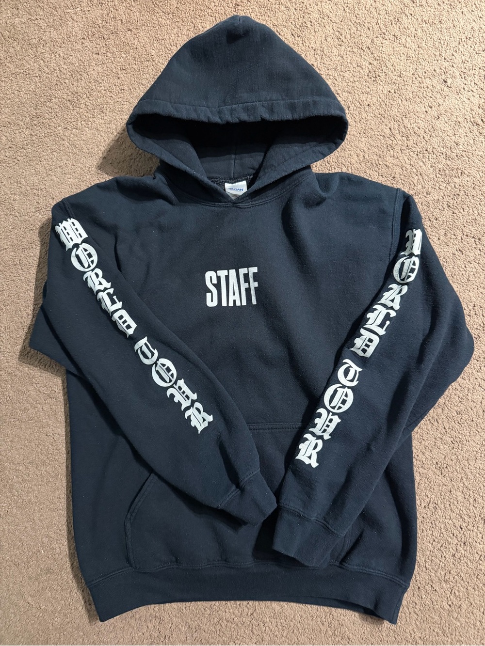 4 sweater bundle - Picture 11 of 11
